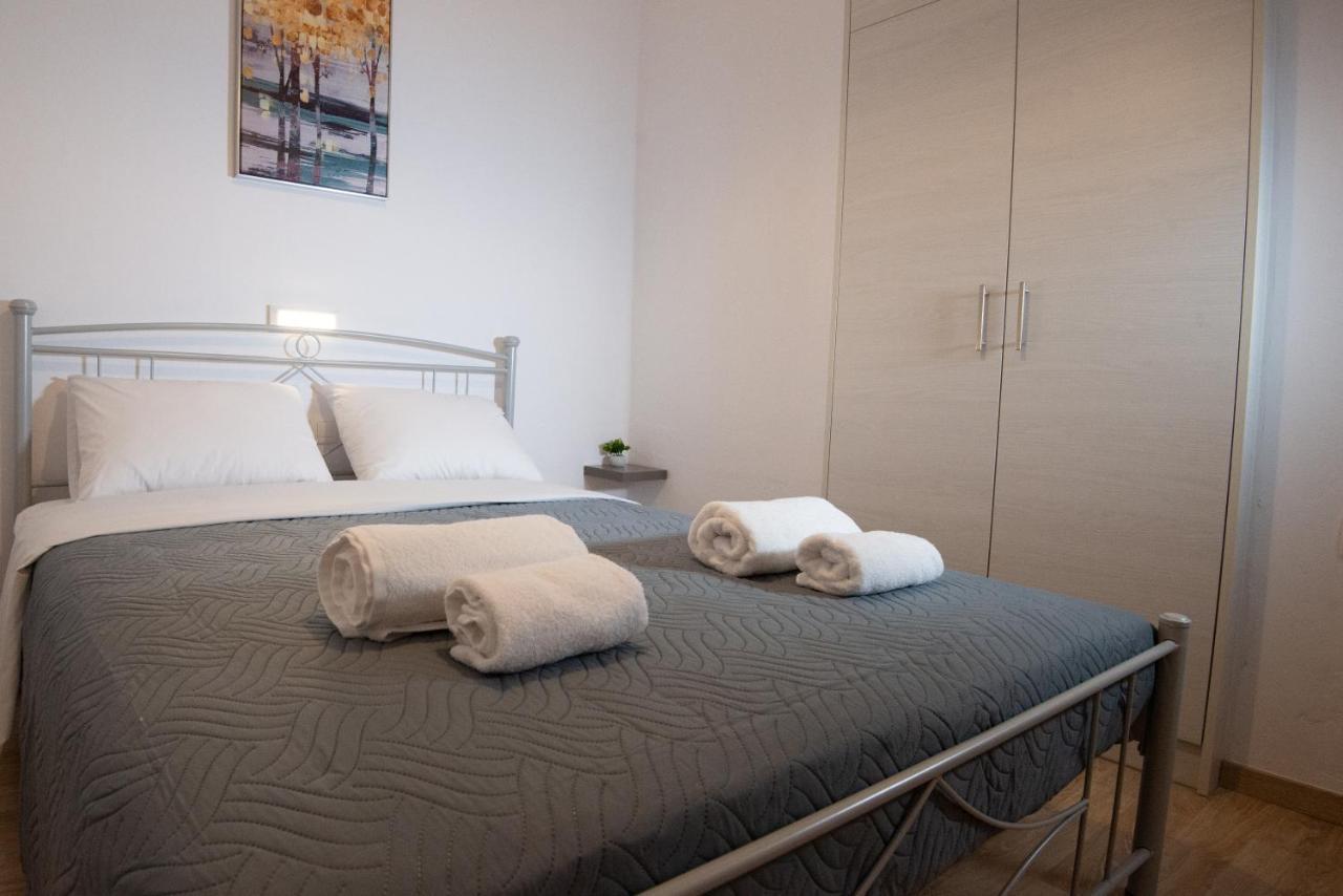 Salty Alley Seaside Apartment Ретимно Экстерьер фото