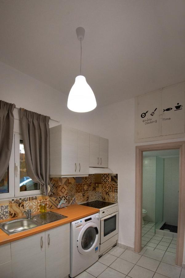 Salty Alley Seaside Apartment Ретимно Экстерьер фото